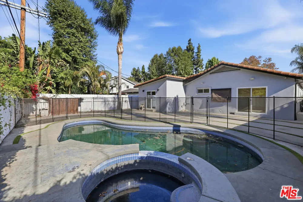 14755 Valleyheart Drive Sherman Oaks, CA 91403