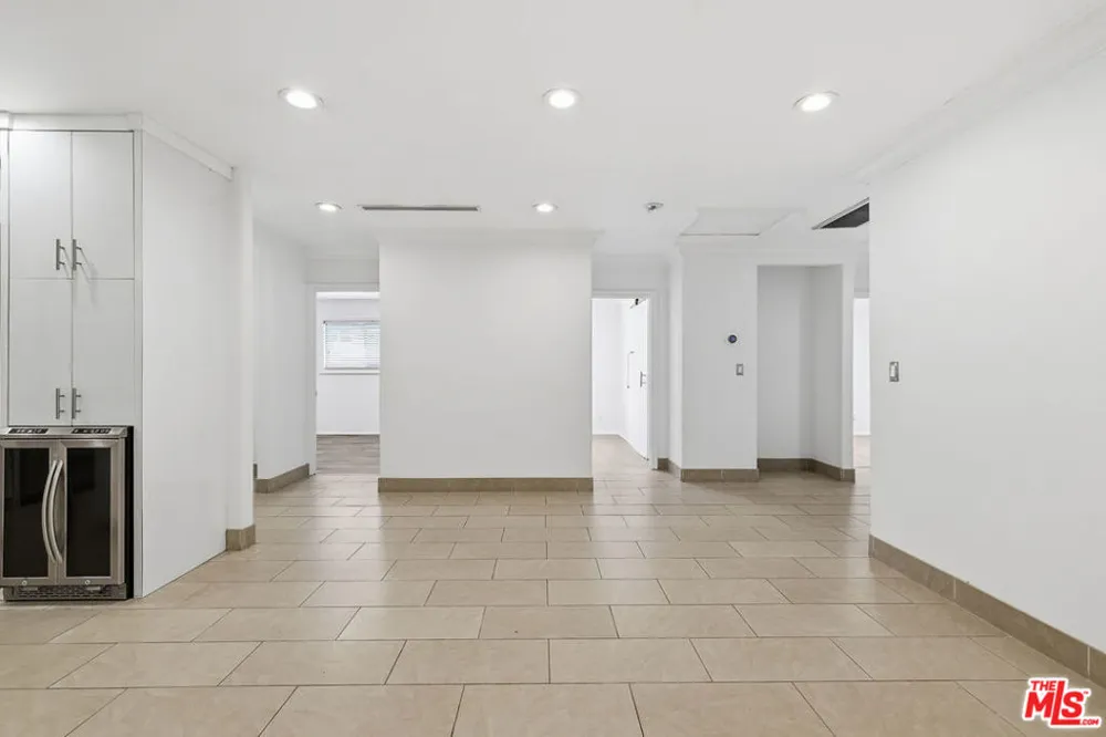 14755 Valleyheart Drive Sherman Oaks, CA 91403