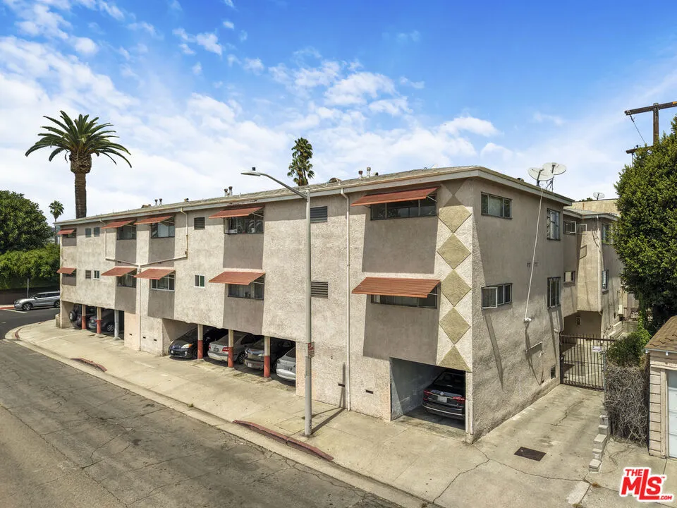 900 Orange Grove Avenue West Hollywood, CA 90046