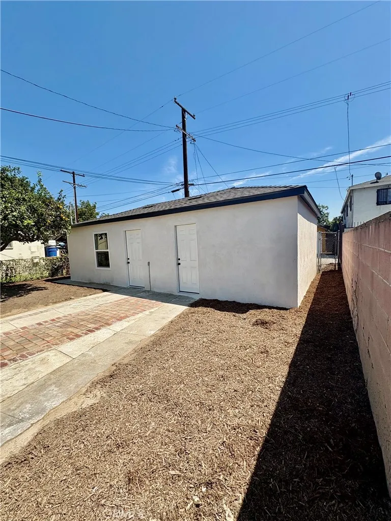 6308 Albany Street Huntington Park, CA 90255