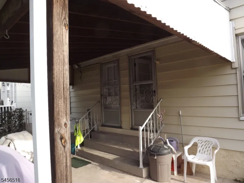 169 George St Lambertville City, NJ 08530