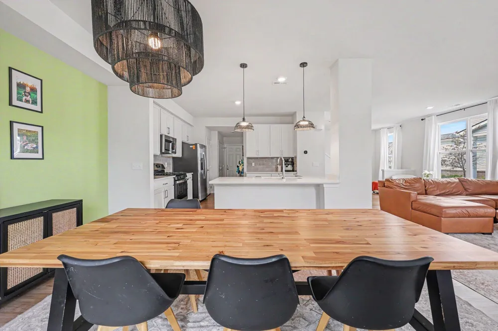 2401 Salt Springs Drive Saline, MI 48176