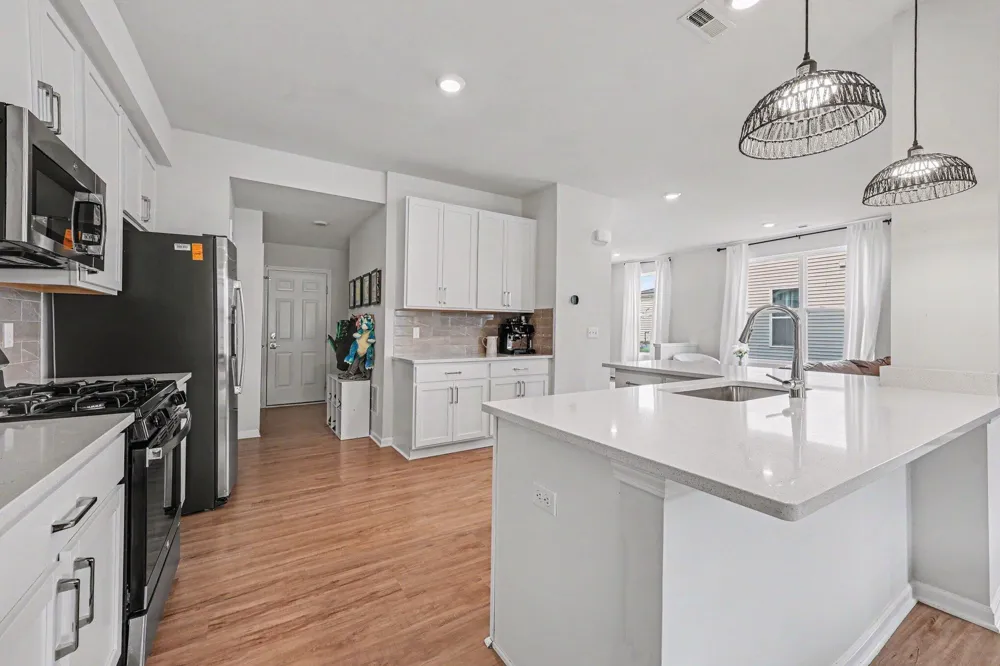2401 Salt Springs Drive Saline, MI 48176