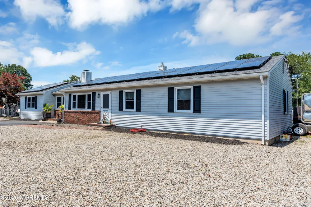 725 8th Avenue Manchester, NJ 08759
