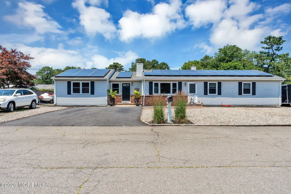 725 8th Avenue Manchester, NJ 08759