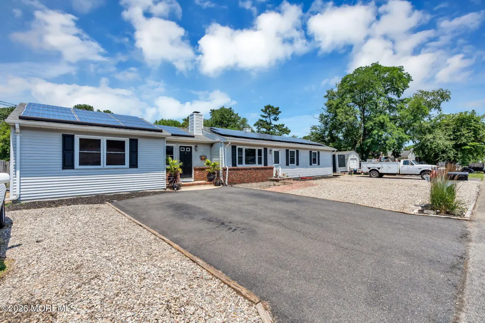 725 8th Avenue Manchester, NJ 08759
