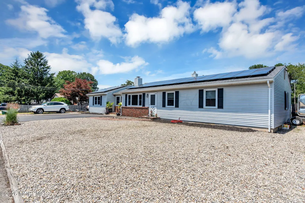 725 8th Avenue Manchester, NJ 08759