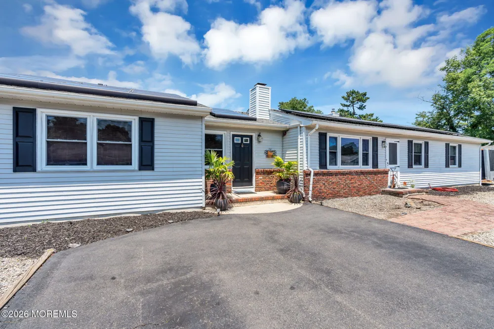 725 8th Avenue Manchester, NJ 08759
