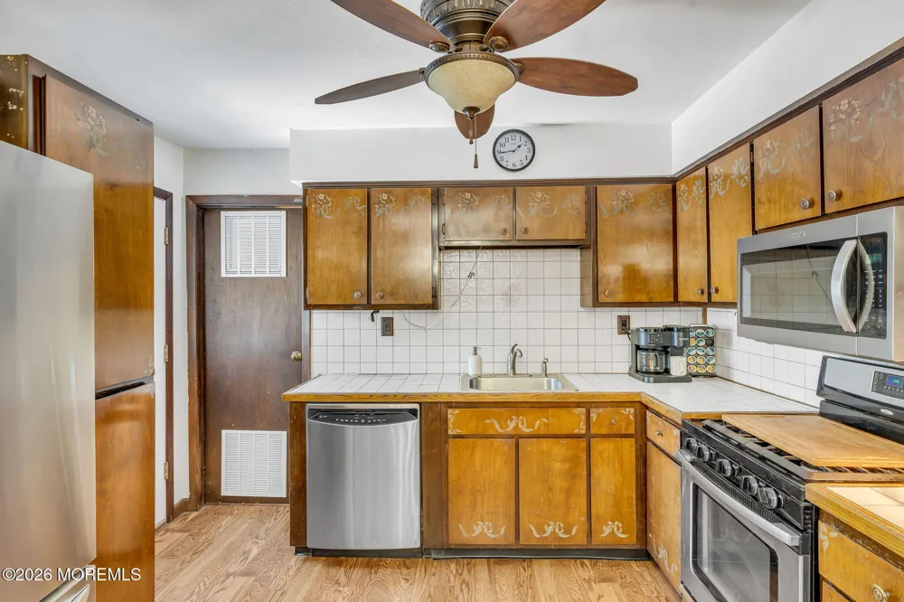 725 8th Avenue Manchester, NJ 08759