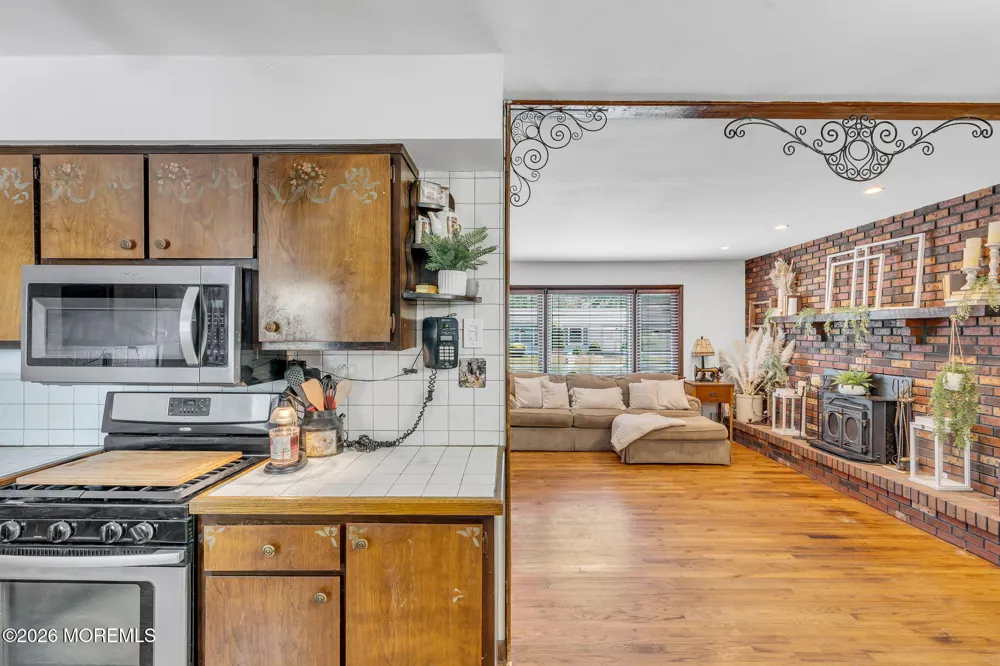 725 8th Avenue Manchester, NJ 08759