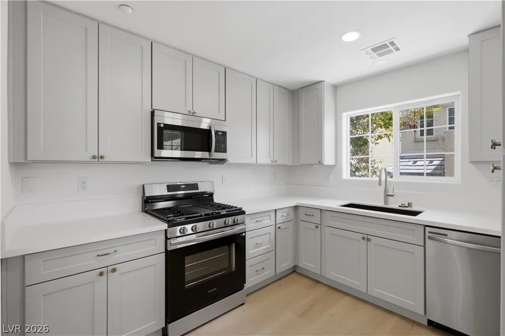 7404 Delicious Court Las Vegas, NV 89149