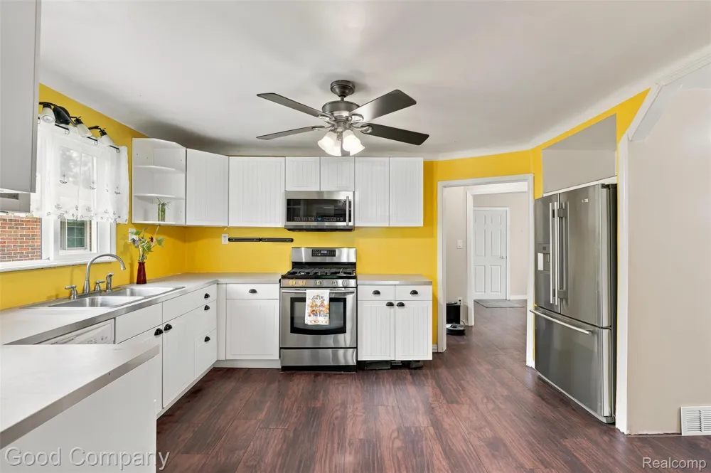 412 Chippewa Street Clawson City, MI 48017