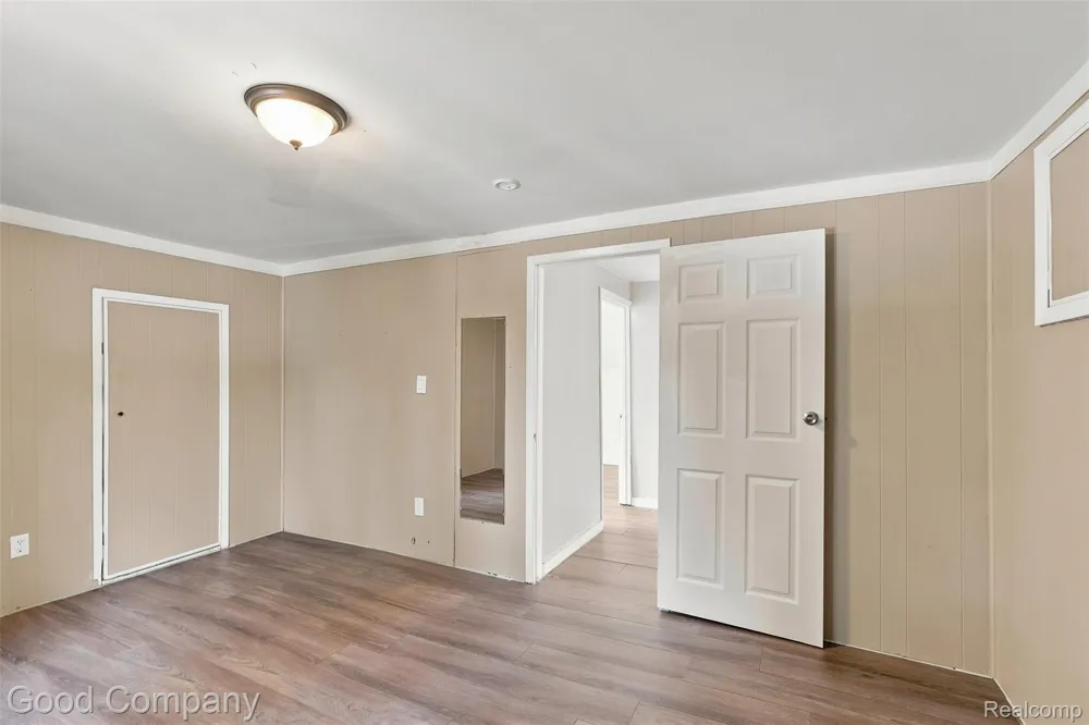 412 Chippewa Street Clawson City, MI 48017