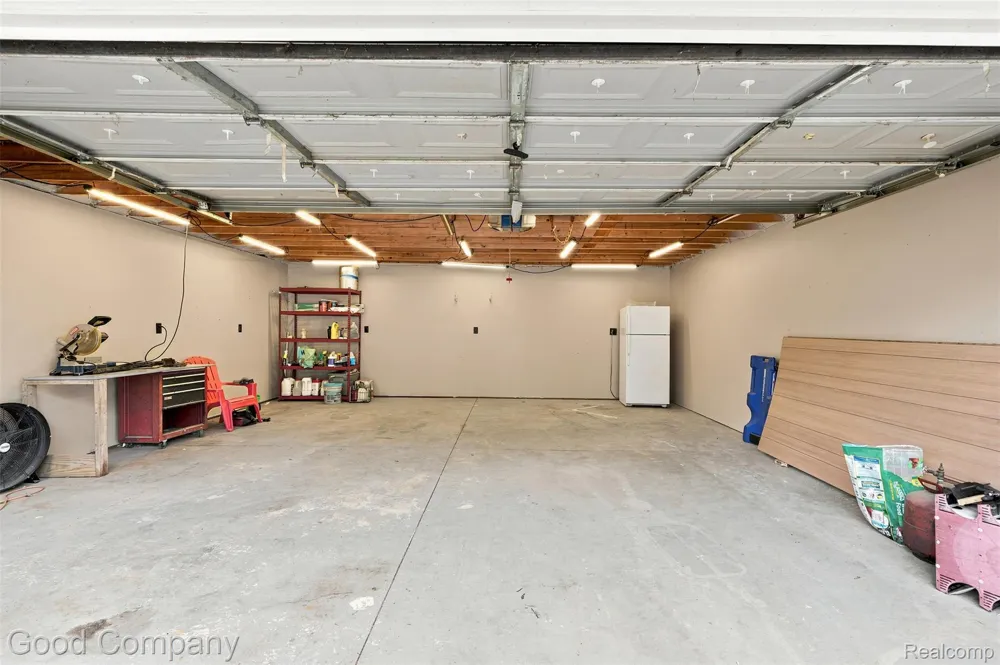 412 Chippewa Street Clawson City, MI 48017