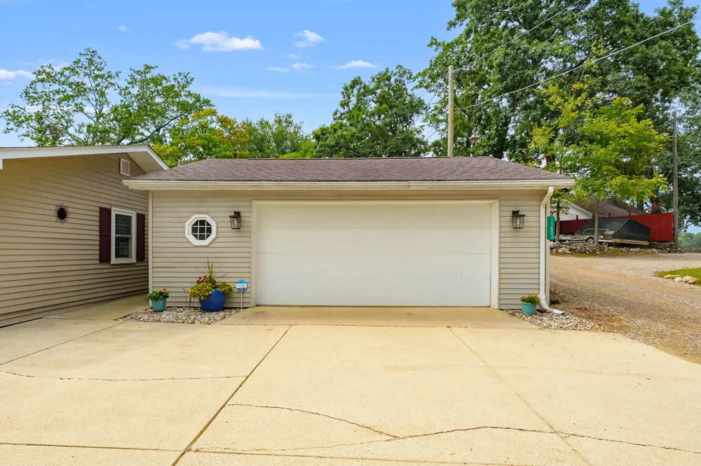 11603 Spring Point Drive Prairieville Township, MI 49080
