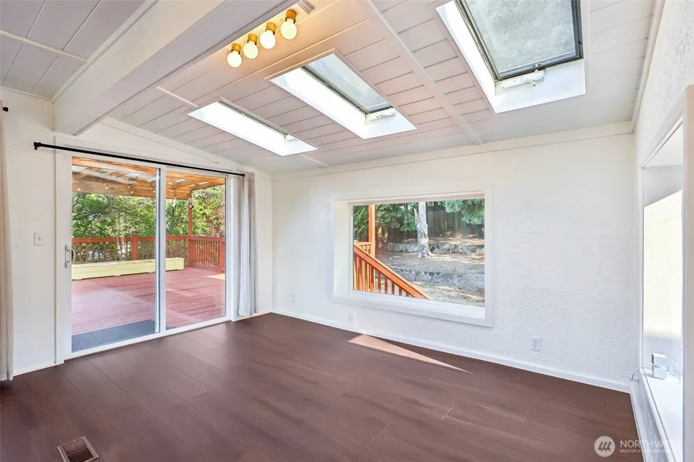 7017 NE 2nd Avenue Vancouver, WA 98665