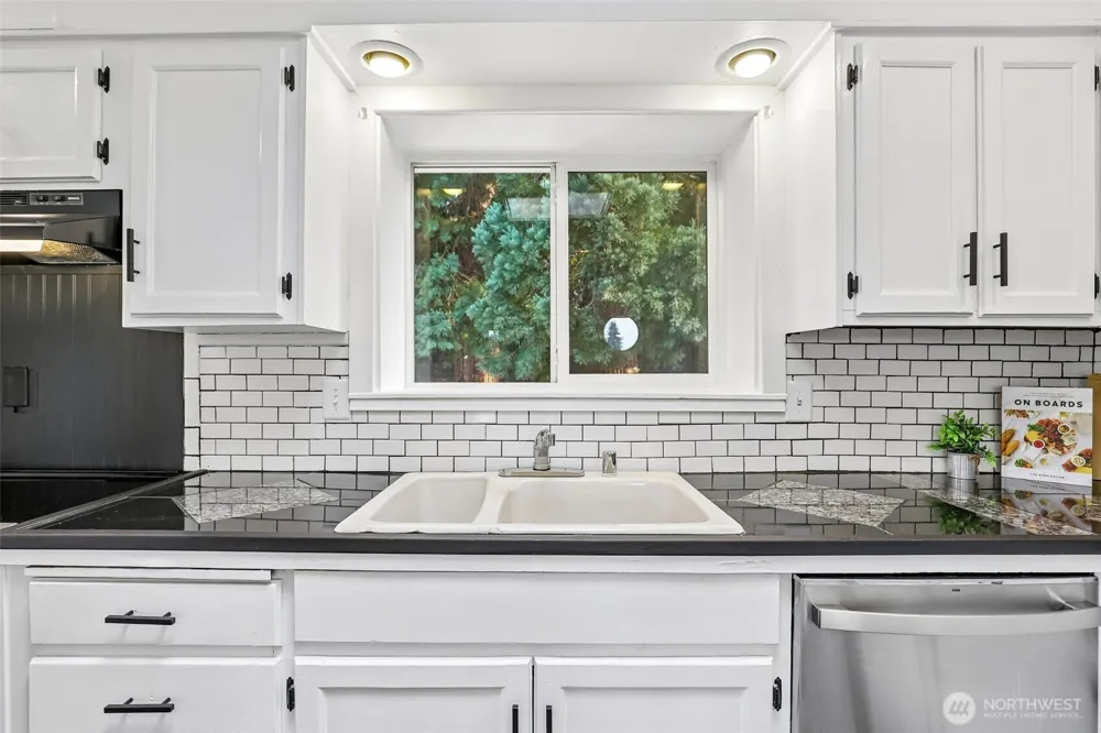 7017 NE 2nd Avenue Vancouver, WA 98665