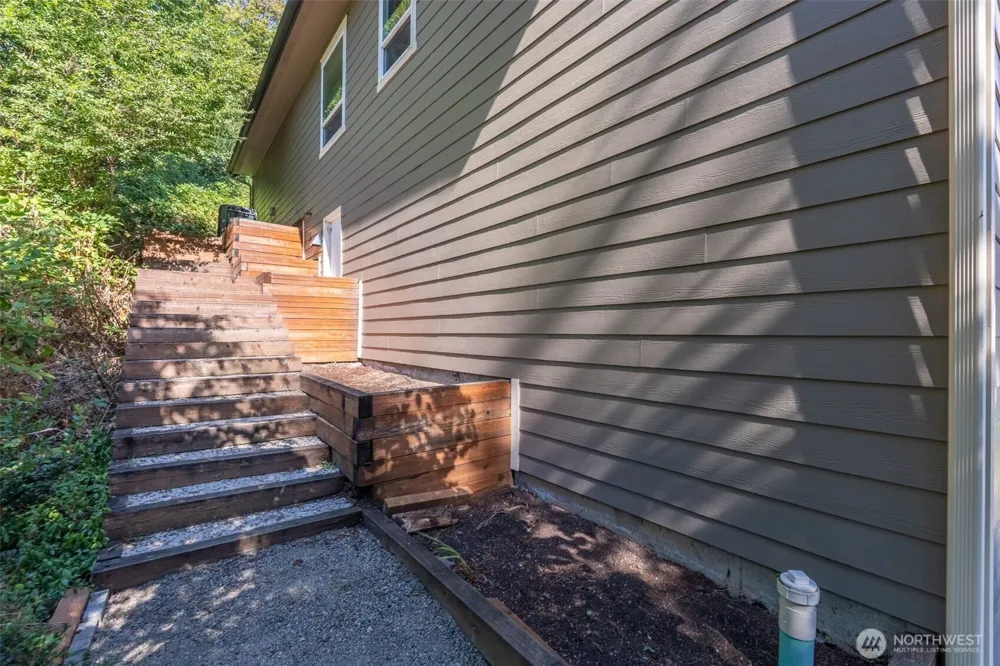 403 SE Crestview Drive Chehalis, WA 98532