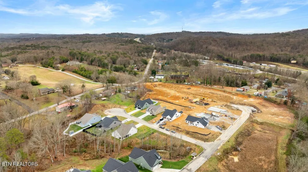 7618 Drake Lane Knoxville, TN 37924