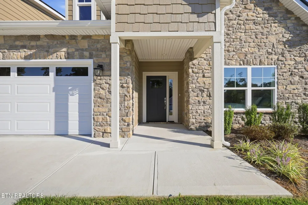 7618 Drake Lane Knoxville, TN 37924