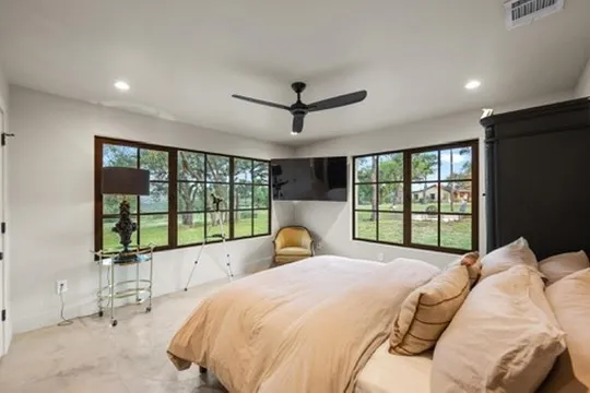 669 El Rancho Cima Fischer, TX 78623