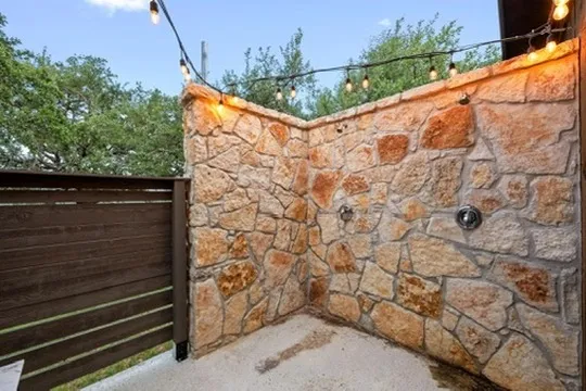 669 El Rancho Cima Fischer, TX 78623