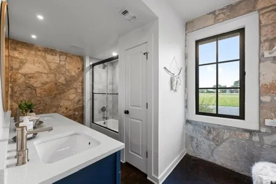 669 El Rancho Cima Fischer, TX 78623