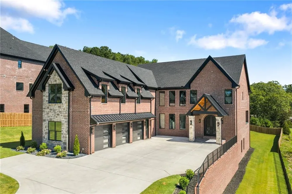 403 Thunder Road Buford, GA 30518