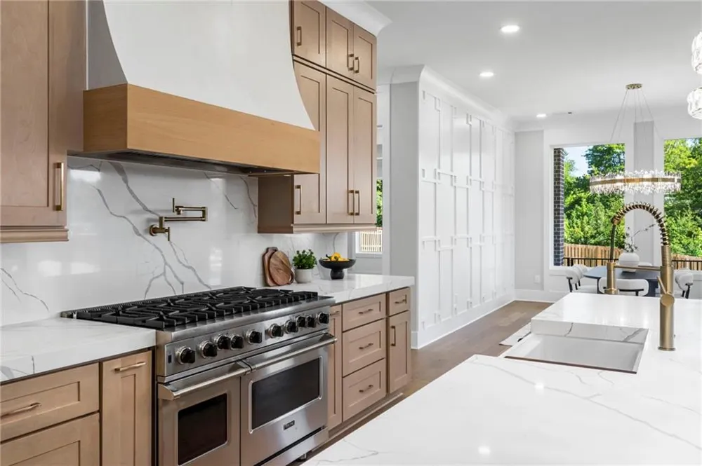 403 Thunder Road Buford, GA 30518