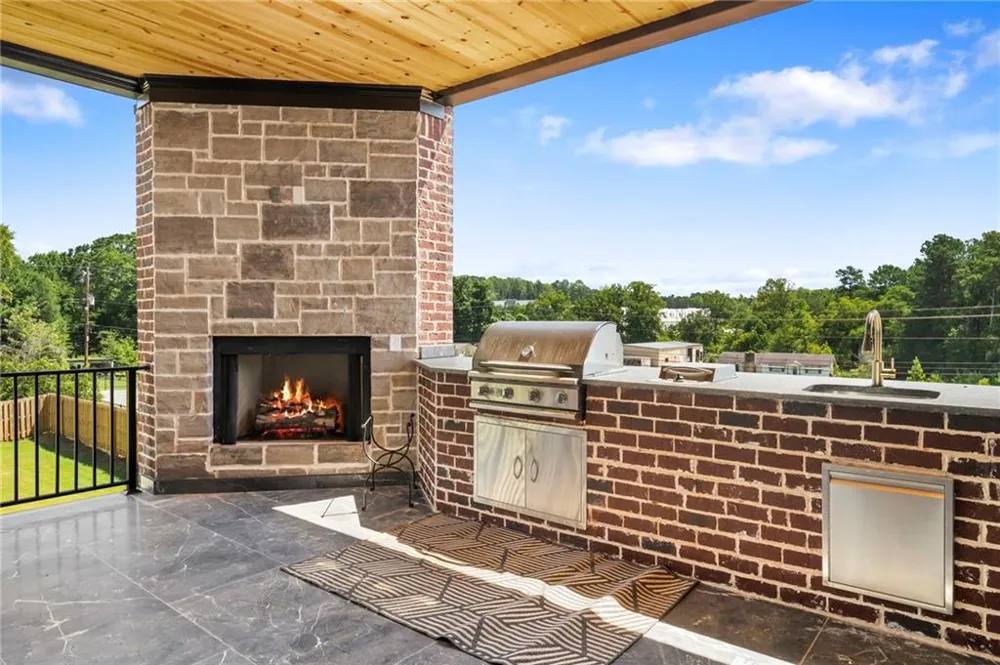 403 Thunder Road Buford, GA 30518