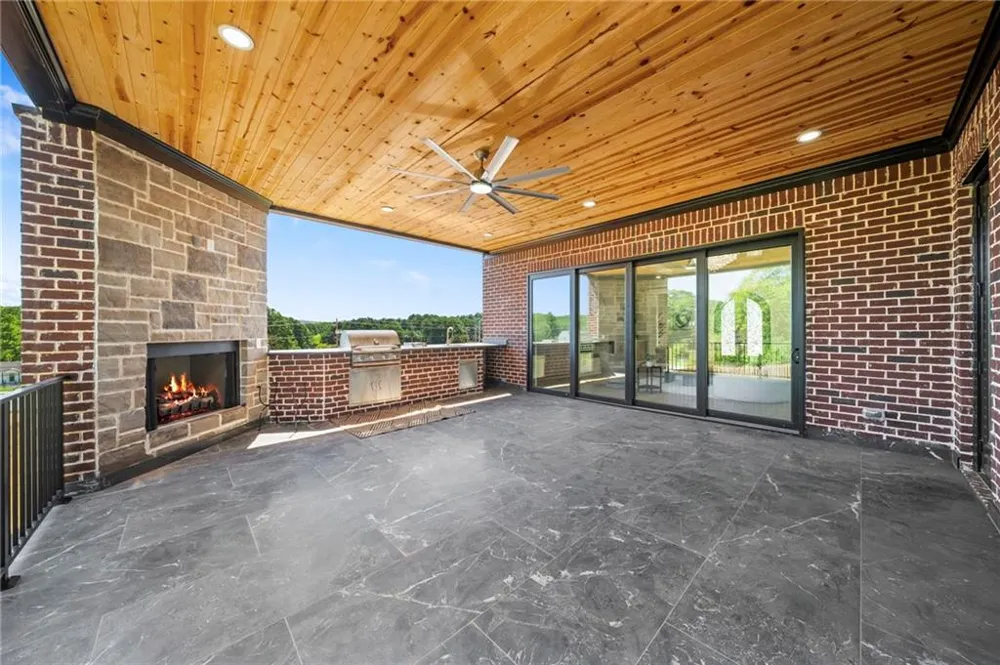 403 Thunder Road Buford, GA 30518