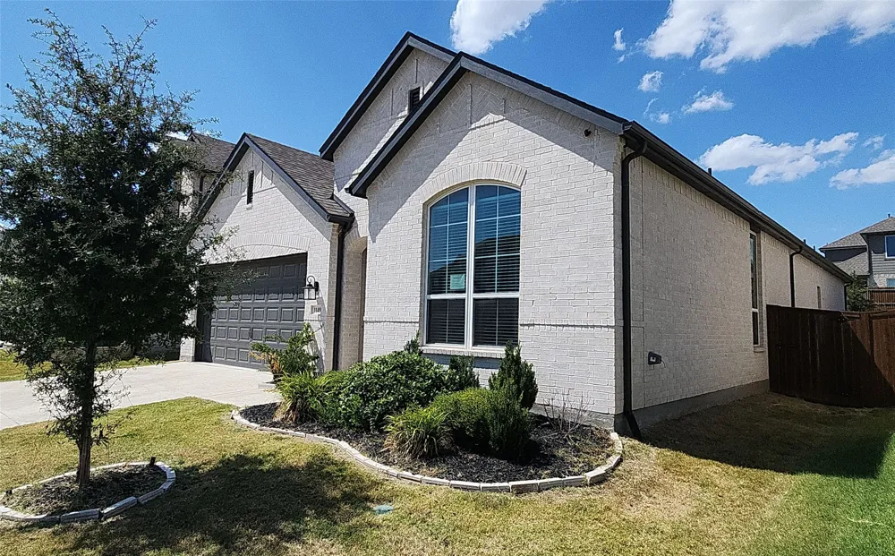 1149 Superbloom Avenue Justin, TX 76247