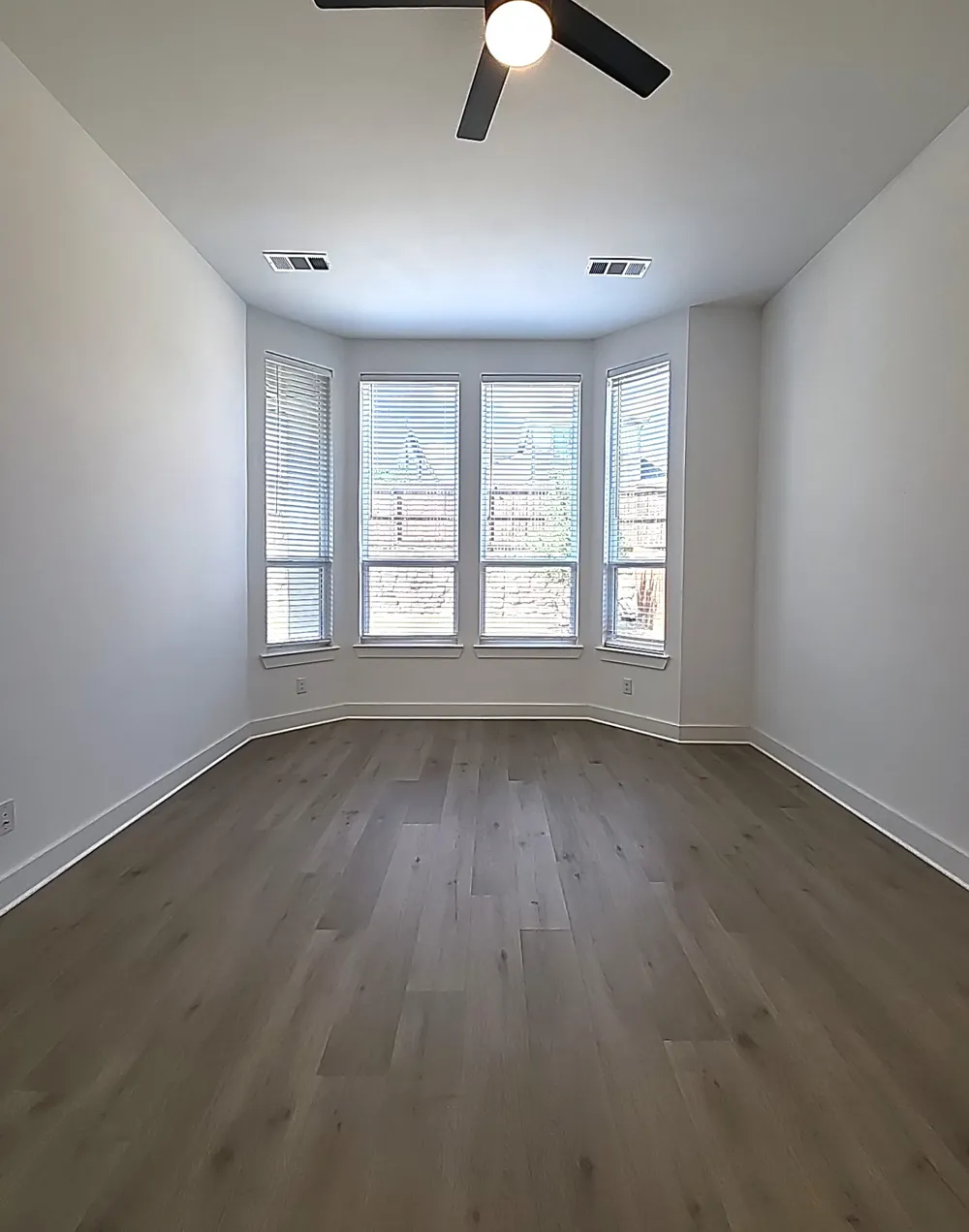 1149 Superbloom Avenue Justin, TX 76247