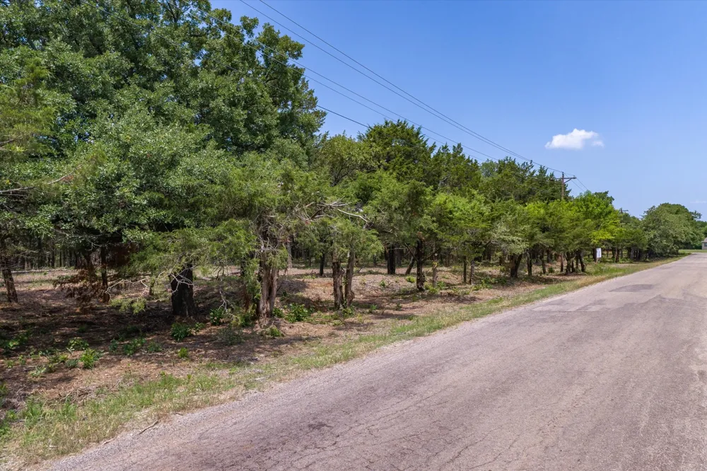 4423 County Road 3706 Wills Point, TX 75169