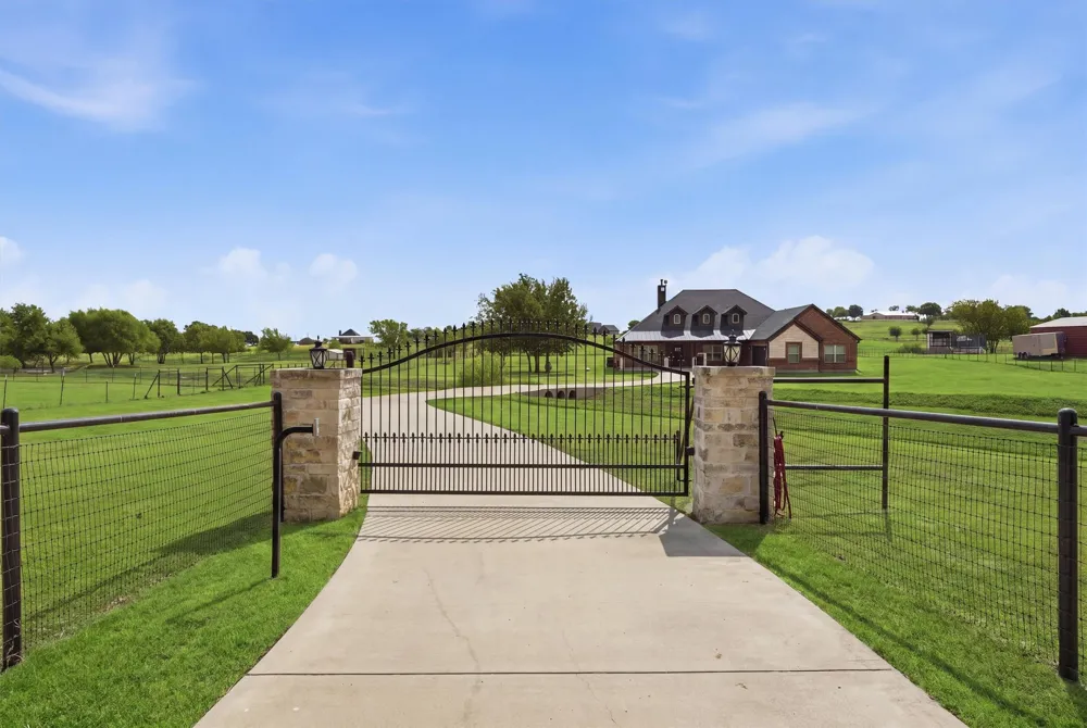 12138 Marion Road Sanger, TX 76266