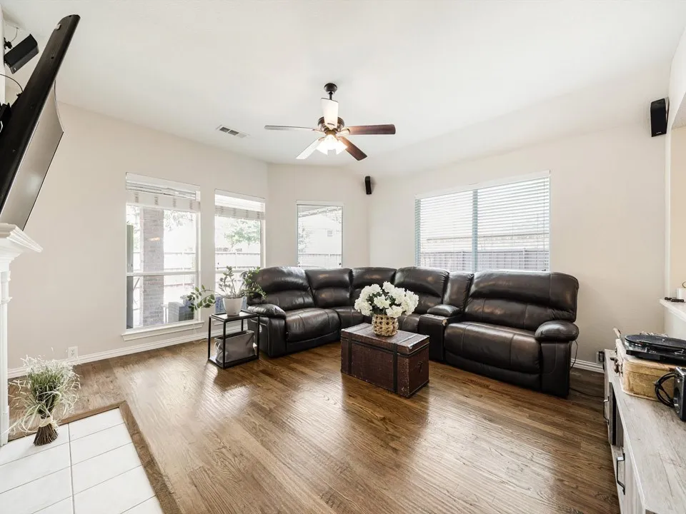11656 Creekwood Drive Frisco, TX 75035