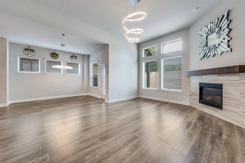 2615 High Bluff Drive Mansfield, TX 76063
