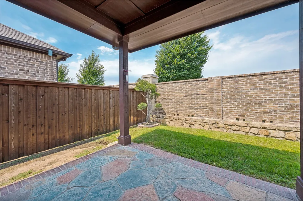 2615 High Bluff Drive Mansfield, TX 76063