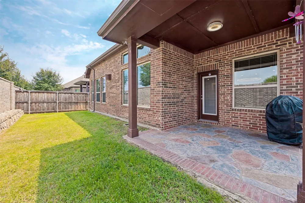 2615 High Bluff Drive Mansfield, TX 76063