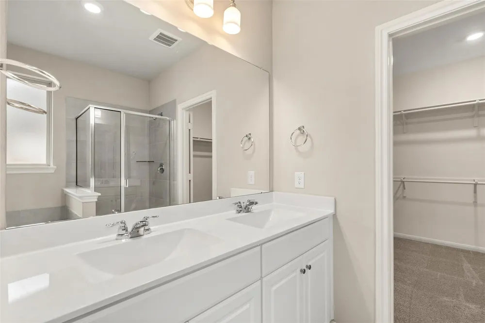 15818 Tall Barberry Lane Crosby, TX 77532