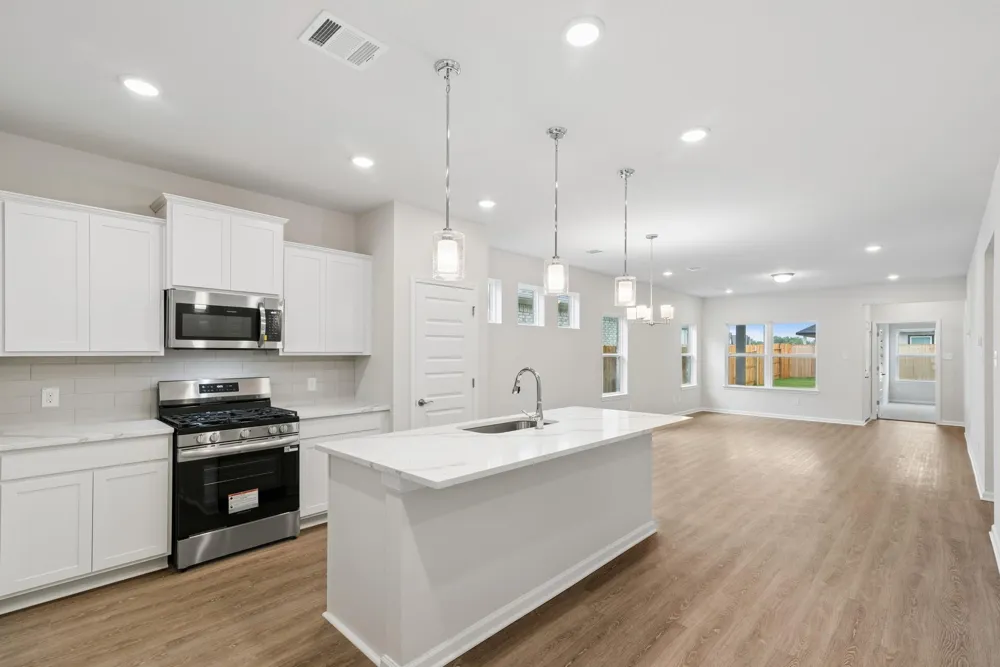 8927 Silver Bluff Lane Baytown, TX 77521