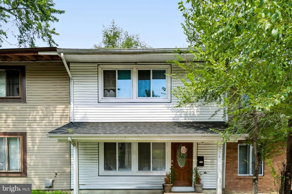 714 E ELM AVENUE Lindenwold, NJ 08021