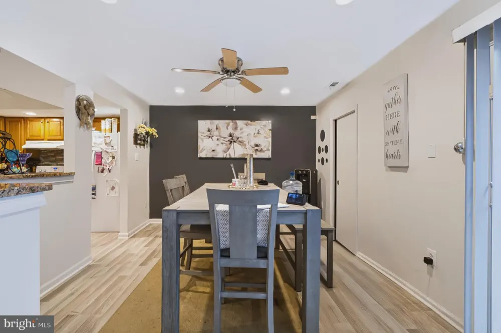 714 E ELM AVENUE Lindenwold, NJ 08021