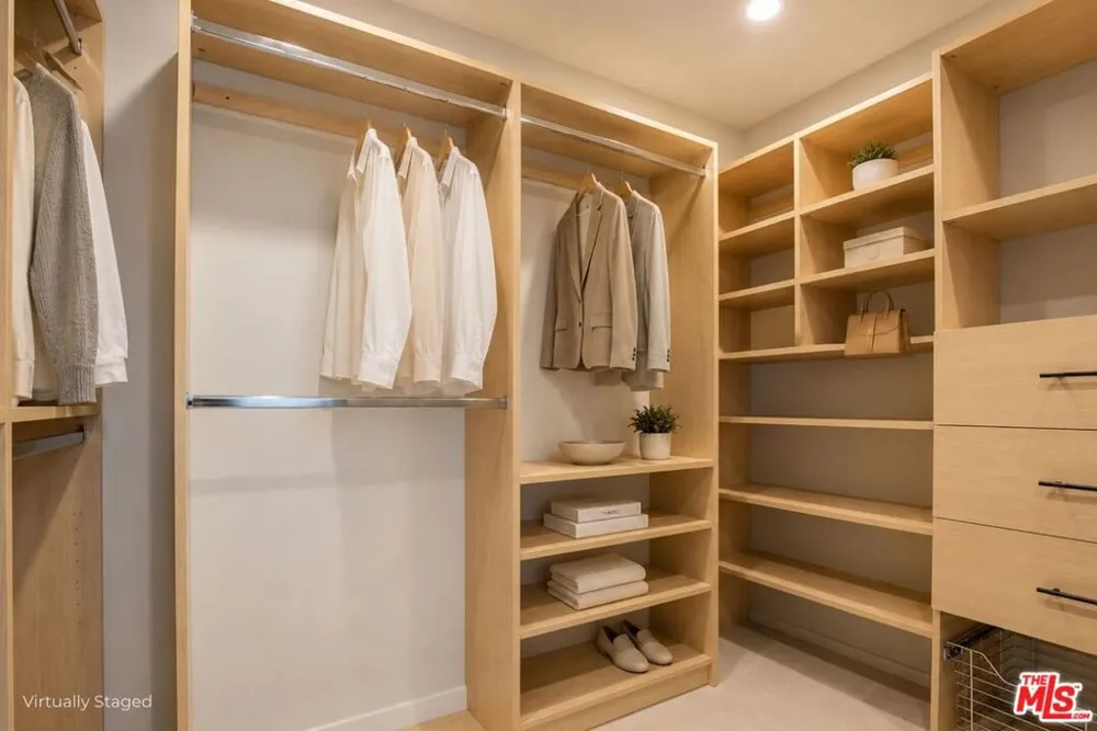 1430 S Beverly Glen Boulevard #303 Los Angeles, CA 90024