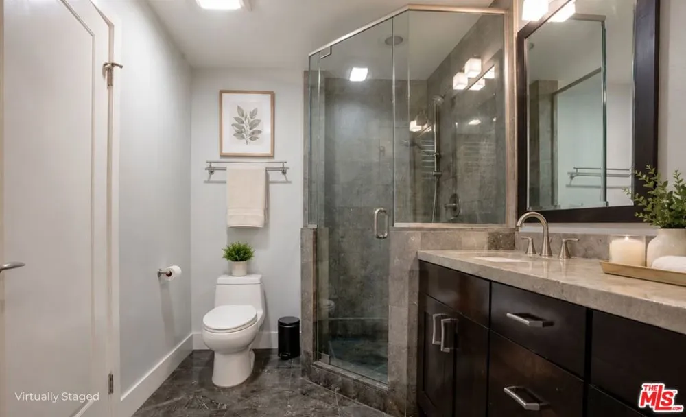 1430 S Beverly Glen Boulevard #303 Los Angeles, CA 90024