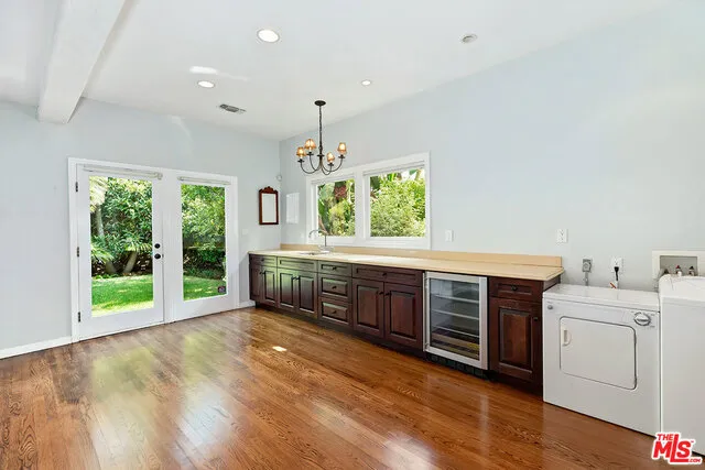 214 S MEDIO DRIVE Los Angeles, CA 90049