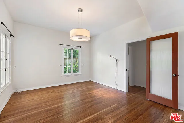 214 S MEDIO DRIVE Los Angeles, CA 90049