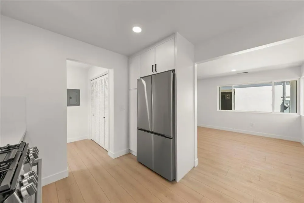 381 Leigh Avenue Campbell, CA 95008