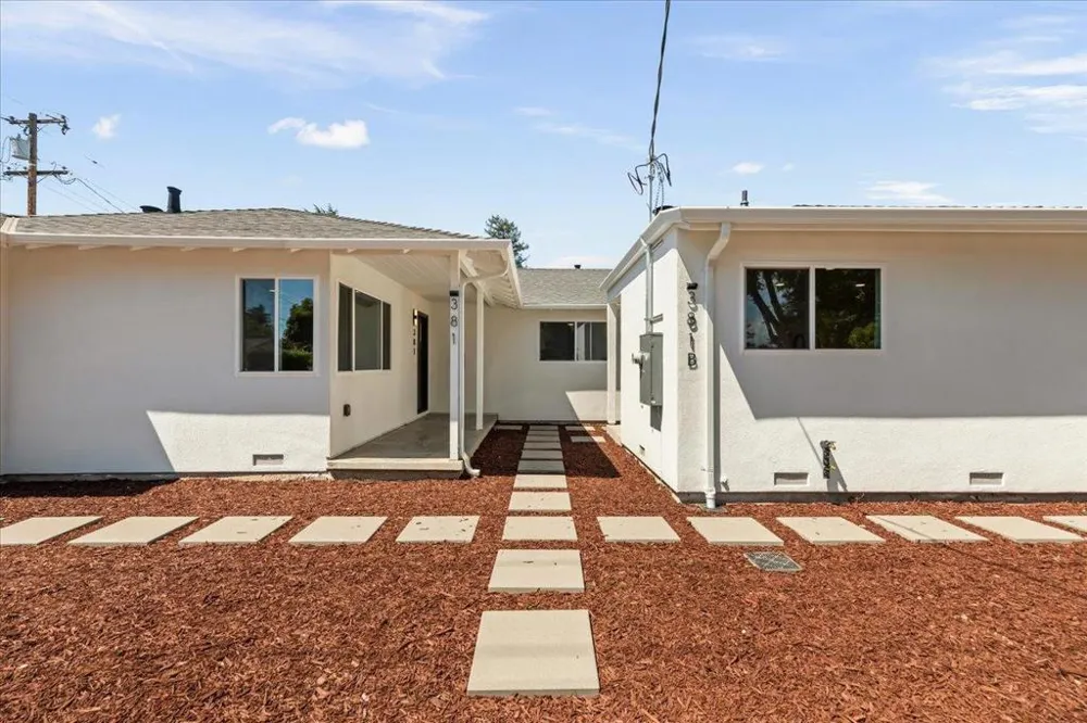 381 Leigh Avenue Campbell, CA 95008