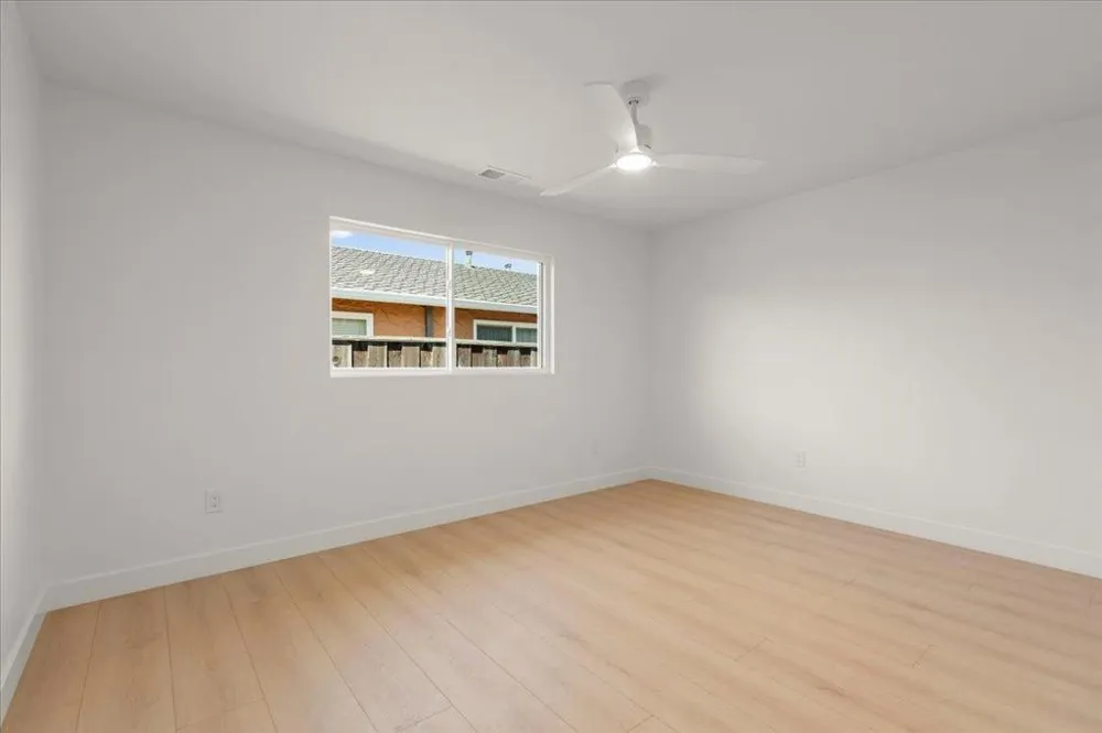 381 Leigh Avenue Campbell, CA 95008